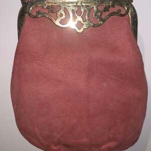 Vintage Fifi Hats Bags Pink‎ Suede Evening Purse with Ornate Gold Frame & Chain